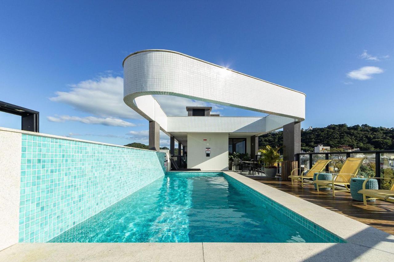 Aion Suites 205 - Lindo Apartamento Com Vista Para O Mar, A 60M Da Praia De Bombinhas, Com Piscina E Academia No Rooftop. Buitenkant foto